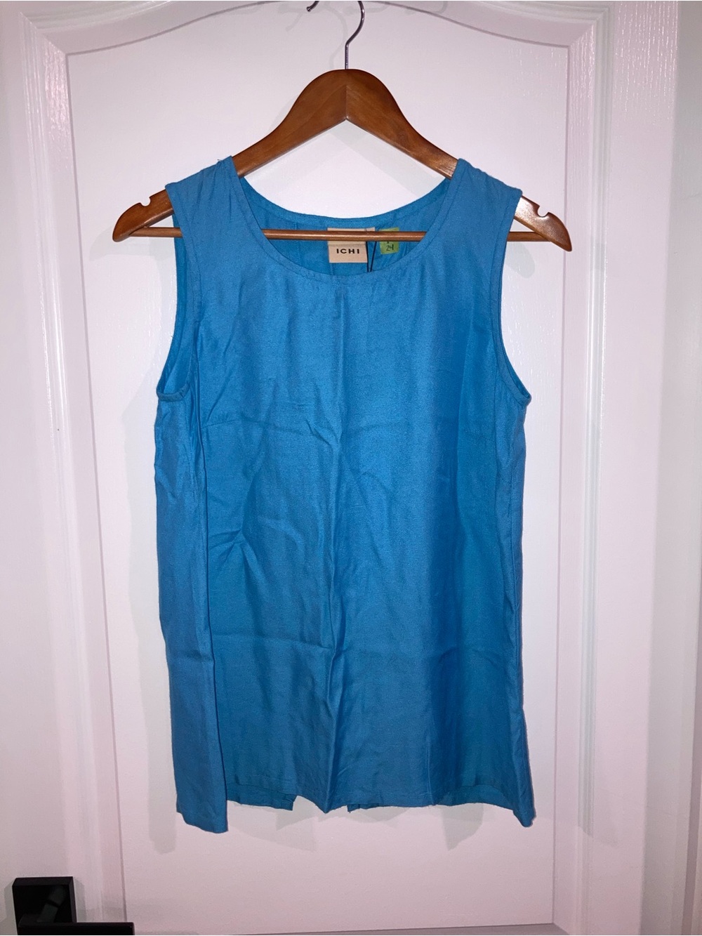 ICHI Blue Sleeveless Top w/ Back Slit - size 6 (36)